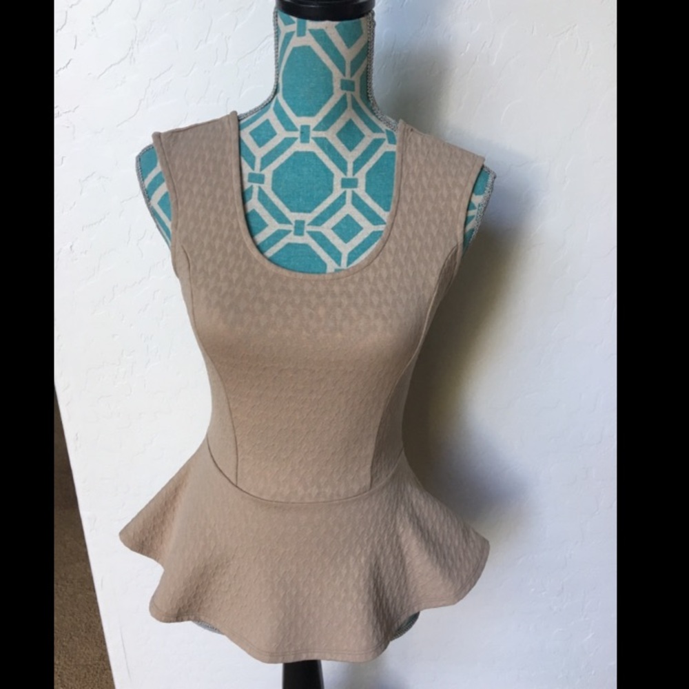 Stretchy Flare Top